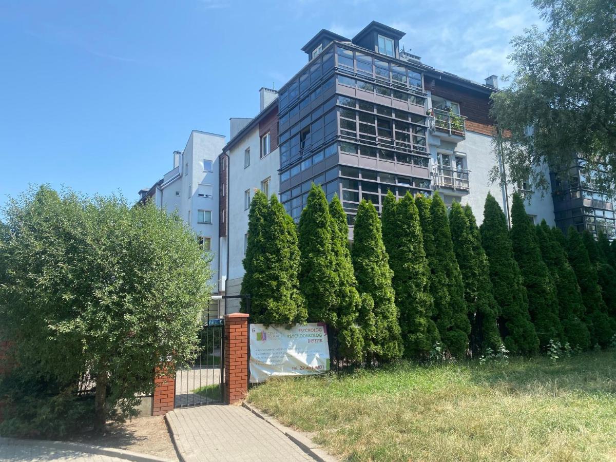 Pokoje Nowoursynowska Albergue Varsovia Exterior foto