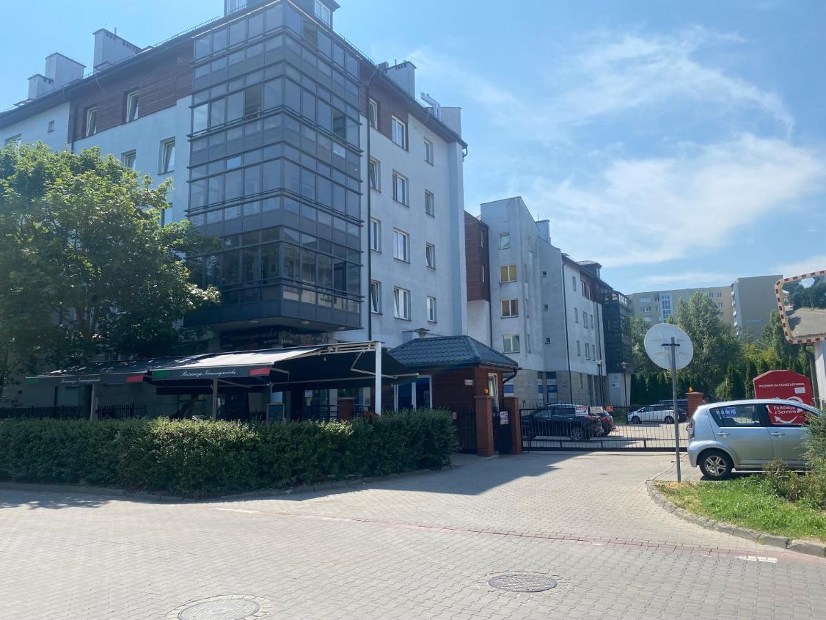 Pokoje Nowoursynowska Albergue Varsovia Exterior foto