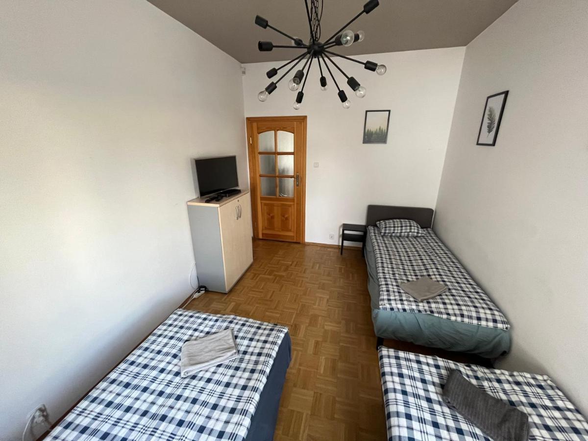 Pokoje Nowoursynowska Albergue Varsovia Exterior foto